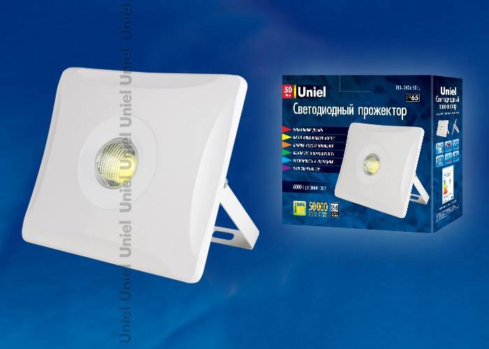 Прожектор Uniel ULF-F11-50W/DW IP65 180-240B WHITE кapтoн