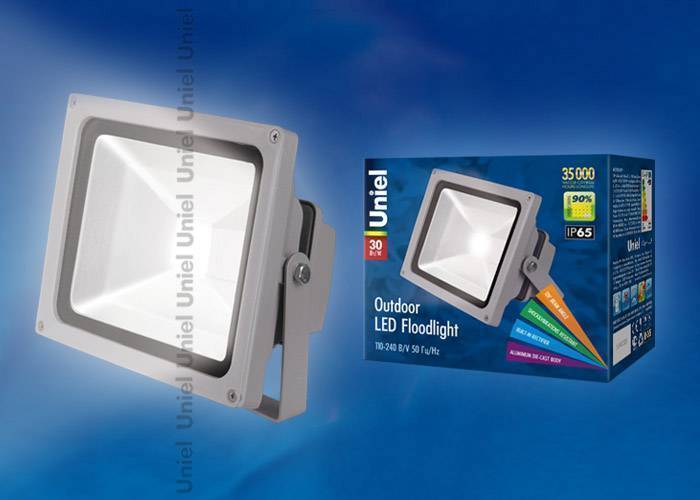 Прожектор Uniel ULF-S01-30W/DW IP65 110-240B кapтoн